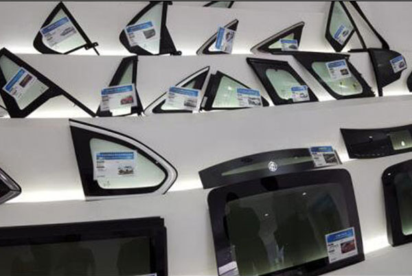 汽車(chē)邊窗三角玻璃總